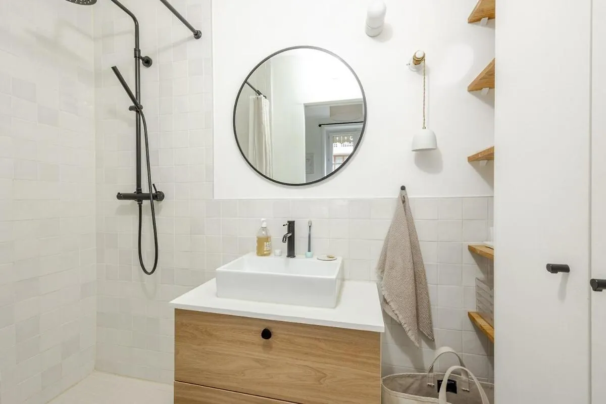 Elegant 1-Bedroom Apartment Paris