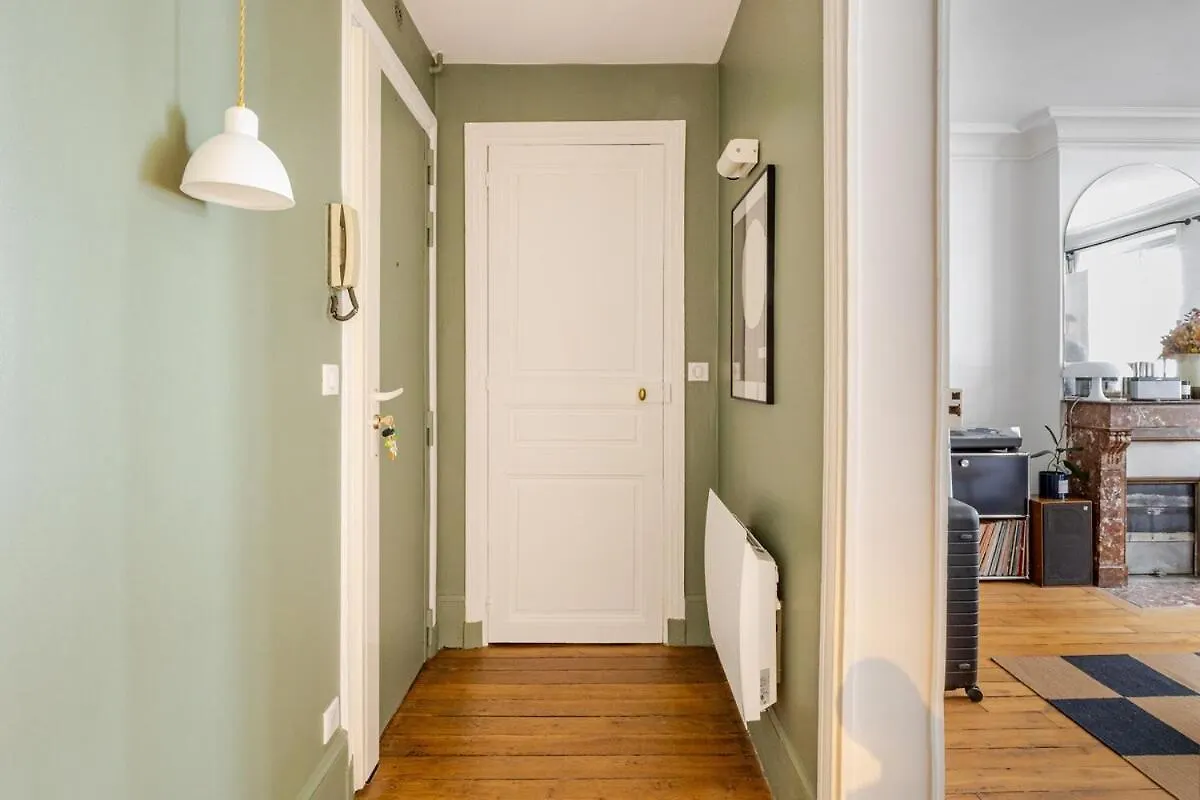 Elegant 1-Bedroom Apartment Paris